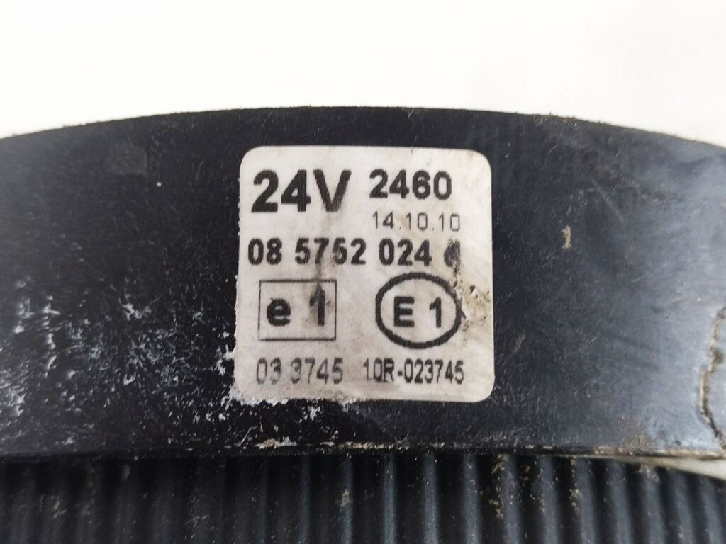 кронштейн зеркала заднего вида б/у - 3